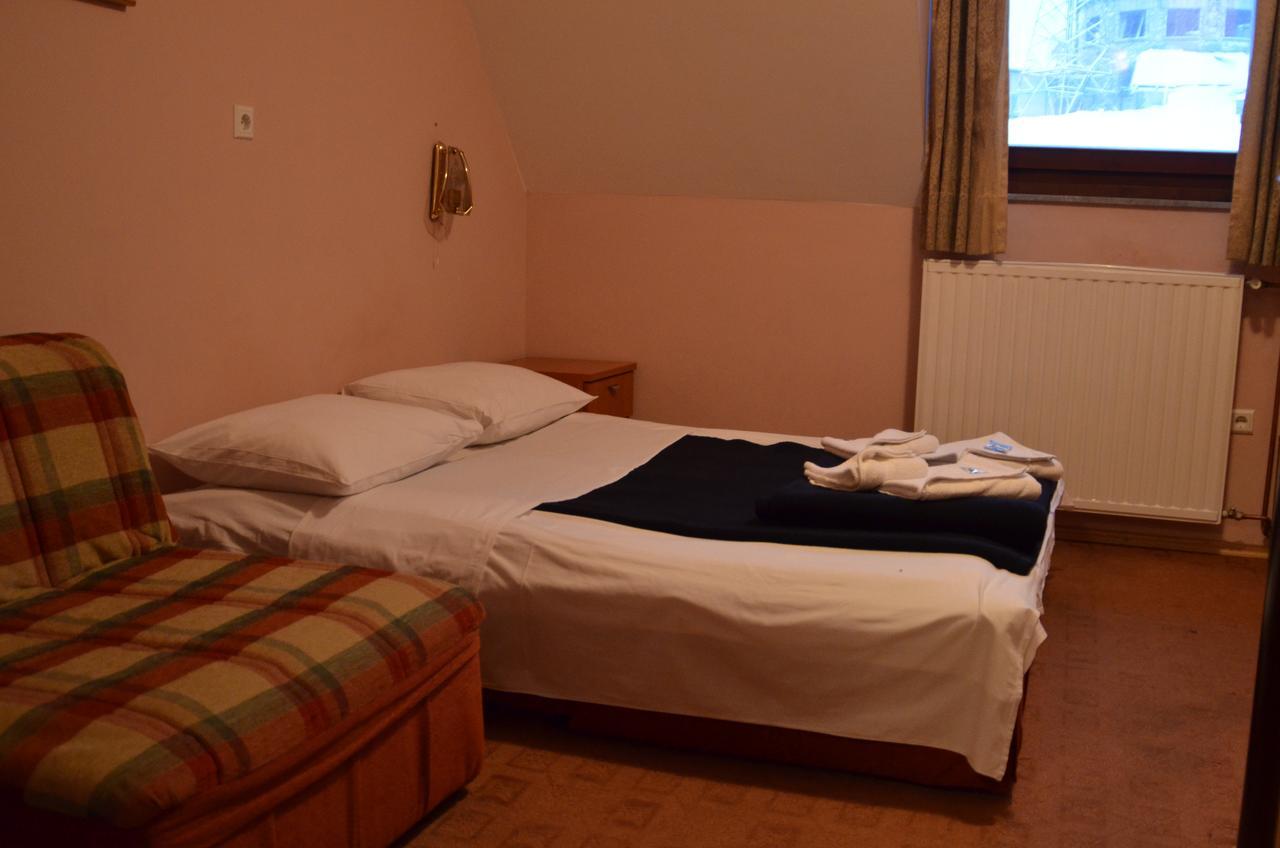 Hotel Dva Javora Jahorina Esterno foto